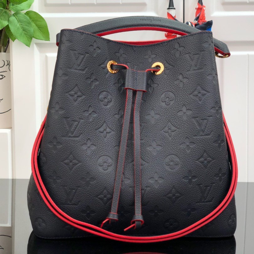 LOUIS VUITTON 루이비통 여성용 루이비통 네오 노에 앙프렝뜨 4가지 색상