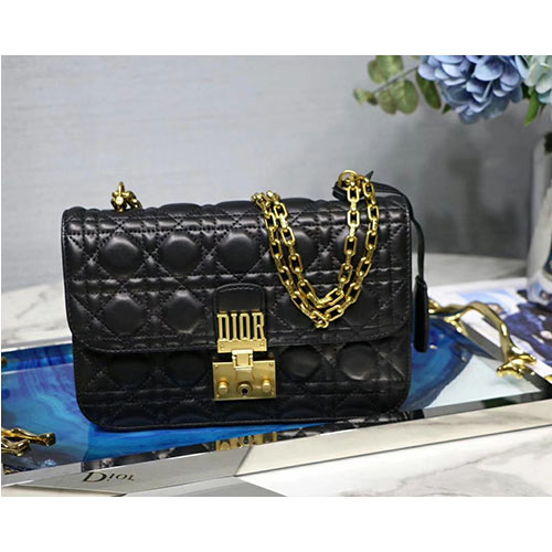 DIOR 디올 어딕트 체인 플랩백