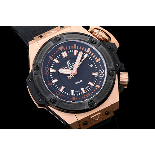HUBLOT 위블로 킹파워-32 수정형(솔리드백)