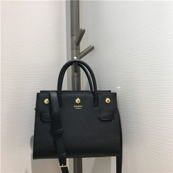 BURBERRY 버버리 타이틀백 B90871