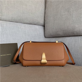 BOTTEGA VENETA 보테가베네타 숄더백 B592139-1