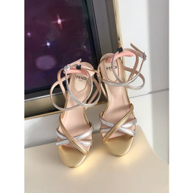 FENDI 펜디 센들힐 