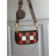 LOUIS VUITTON 루이비통 멀티 포쉐트 악세수아 로즈클레르 M44813 2020/신상