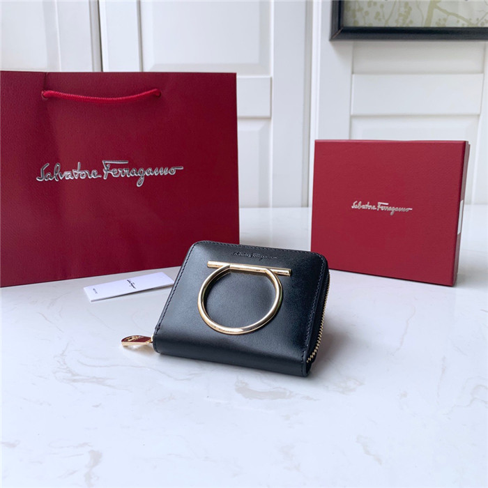 FERRAGAMO 페레가모 지퍼 반지갑