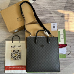 GUCCI 구찌 인터로킹 G 미디엄 토트백 674155