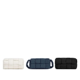 BOTTEGA VENETA 보테가베네타 패디드 테크 카세트 백 705579