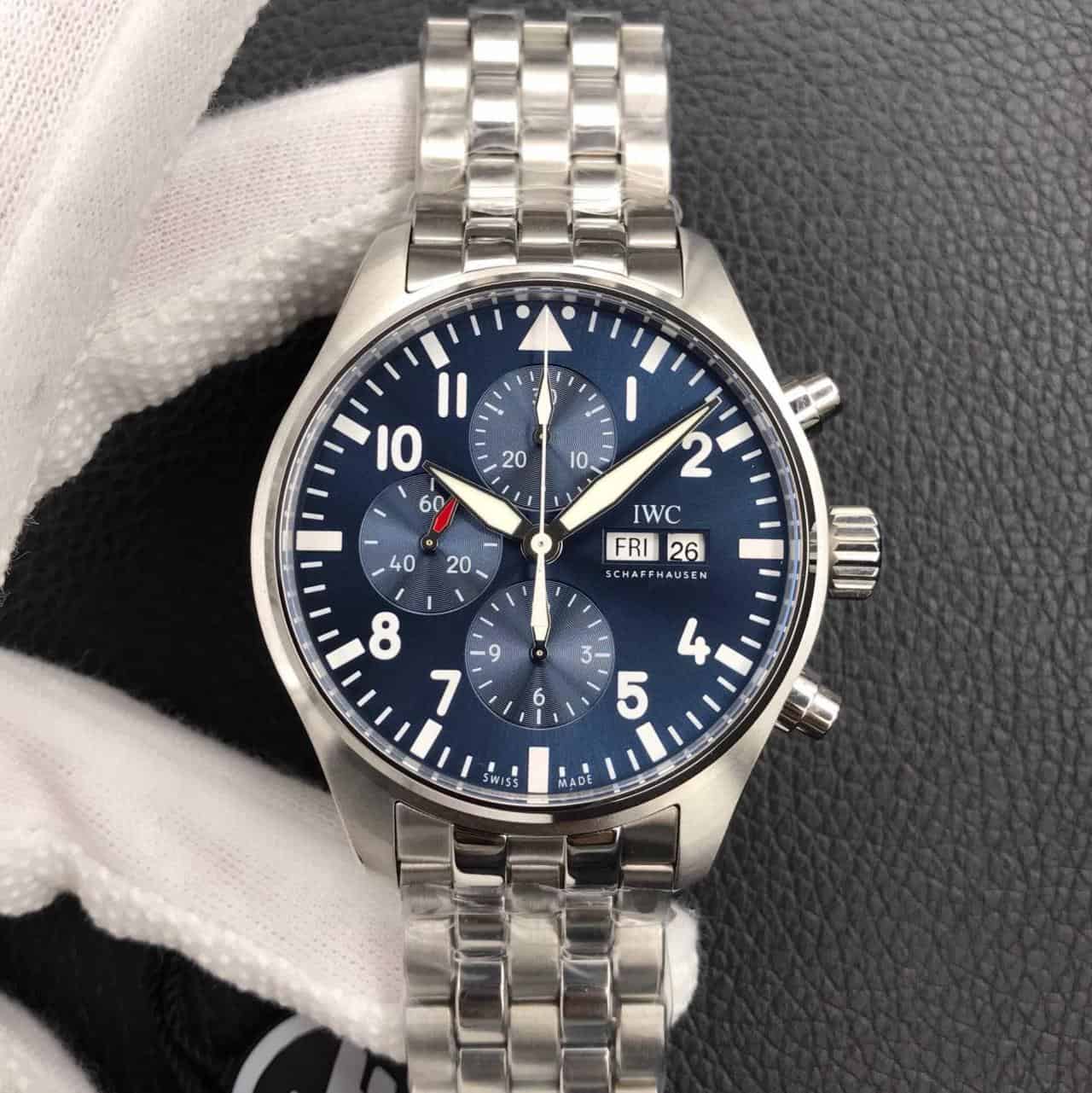 IWC 아이더블유씨 파일럿 크로노그래프 스틸 블루다이얼