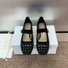 DIOR 디올 여성용 로퍼 (굽높이3.5CM) D82342-1 2024/신상 2COLOR
