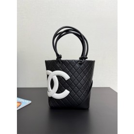 CHANEL 샤넬 버킷백 미디움 AS2979