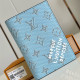 LOUIS VUITTON 루이비통 여권지갑 M15075