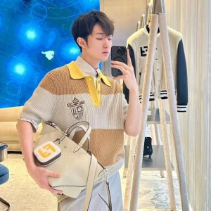 FENDI 펜디 로마 배색pk 니트