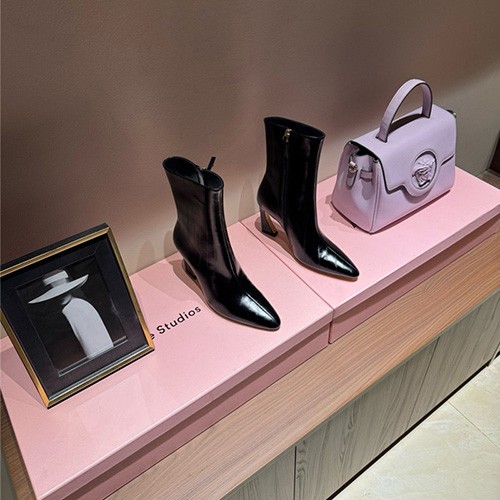 FENDI 펜디 여성용 부츠 (굽높이10CM) F24233 2COLOR